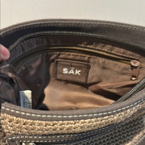 The Sak Brown Crossbody Small Woven Bag Adjustable Strap EUC - Picture 10 of 10